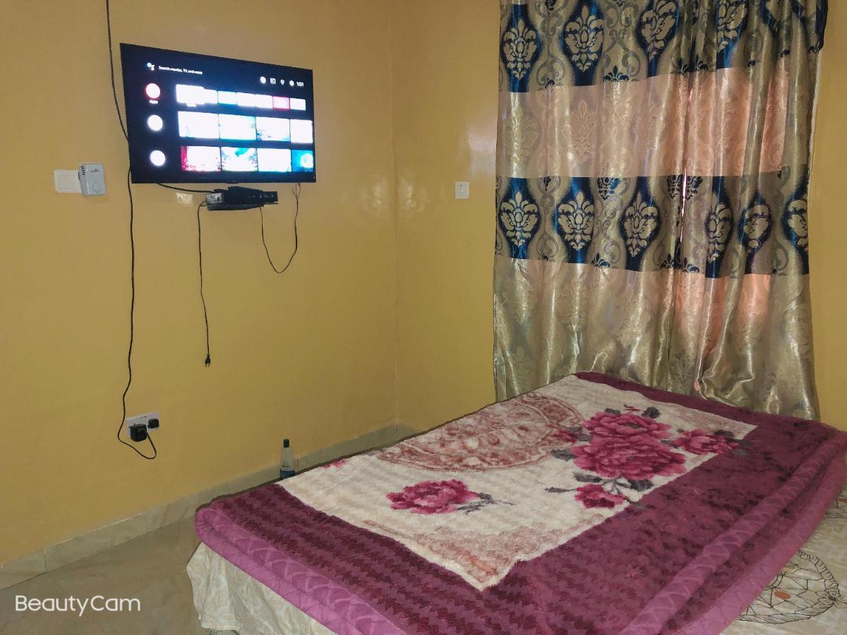 Awamuulamin Manneh Guest House Abuko Экстерьер фото