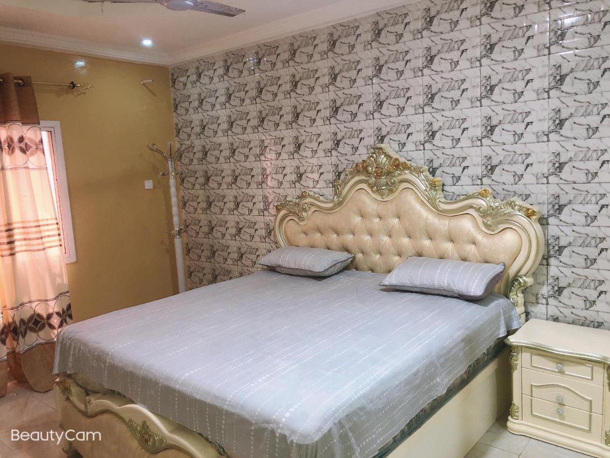 Awamuulamin Manneh Guest House Abuko Экстерьер фото
